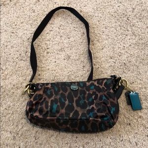 Crossbody purse